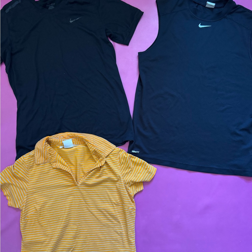 Nike Women’s athletic shirt bundle size medium